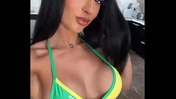 Adegan Panas Gue Bareng Dannydxxx Buat Brazzers Hari Ini Bikin Semua Orang Nafsu!