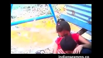 Memek Desi Yang Menggoda, Payudara Montoknya Ingin Kuhisap Sampai Dia Menjerit