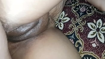 Desi Bhabhi Ki Moti Gaand Chudai Gareeb Ghar Mein, Hindi Mein Badi Aawaz Se Chikhein