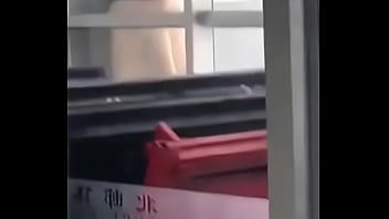 北邮体育馆激情门事件,深夜狂欢肉体交缠