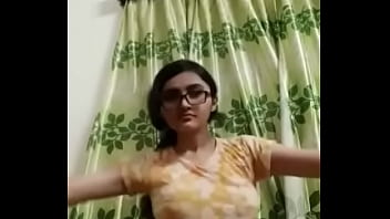Gadis Seksi Yang Menggoda