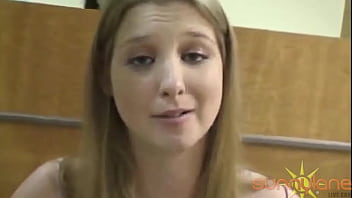 Sunny Lane Si Blonde Hot Menyundul Di Kamar Rumah Sakit!