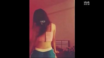 Tarian Erotis Gadis Cantik Tiongkok Yang Menggoda