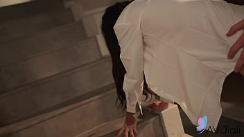 Chetty, Gadis Kantoran Seksi Dari Tiongkok, Merintih Nikmat Saat Diruduki Pria Dengan Gaya Bercinta Yang Kasar Dan Penuh Gairah.