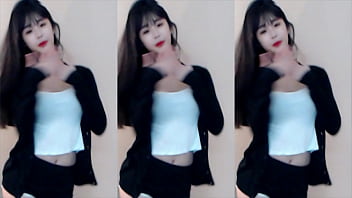 Em Gái Trung Hoa Rên Rỉ Trên Tàu Lượn Siêu Tốc