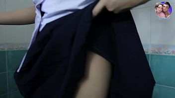 ความลับในกระโปรงนักเรียนที่รอให้เธอมาเปิดเผย