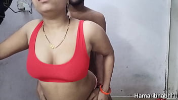 Bidadari India Yang Panas Menggoda Tetangga Muda Dengan Tubuh Seksi Dan Nafsu Yang Membara.