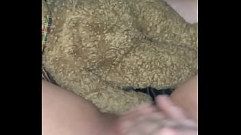 Gadis Elit Los Angeles Yang Genit Ingin Digituhin Bbc Sampai Muncrat Di Memek Mulusnya Yang Basah Dan Ketat – Si Putih Salju Arab Sambil Coli