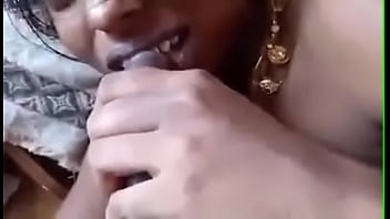 Gadis Desi Yang Menggoda