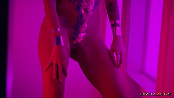 Trailer Panas Queen Kissa Dari Brazzers Yang Bikin Nafsu Membara, Siap Memuaskan Hasratmu Di Zzfull.com/kis