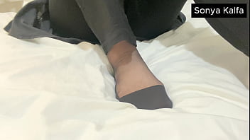 Koleksi Tante Sekretaris Berhijab Yang Lagi Horny Digituin