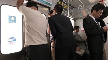 電車で痴漢に弄ばれる熟れ頃な五十路妻、福富りょう