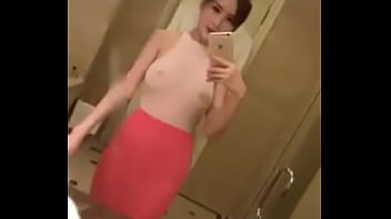 Koleksi Panas Alice Zhou, Model China Seksi Yang Bikin Nafsu Membara