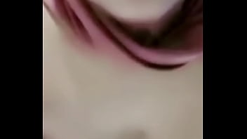 Guru Seksi Ini Meremas-raba Memeknya Sendiri Sebelum Berangkat Ngajar.