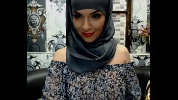 Goyangan Mesra Vi Arab Di Webcam Hd Yang Bikin Ngeri-ngeri Sedap