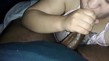Tonggak Kenikmatan Dari Mulut Gadis Asia Yang Menggoda