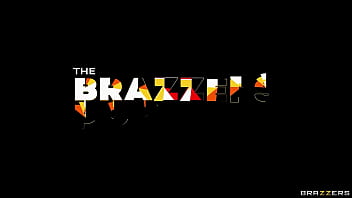 Podcast Gila Brazzers Episode 3: Cherie Deville Dan Melissa Stratton Siap Bikin Kamu Ngecrot! Buruan Pakai Kode Xvpromo Buat Dapetin Diskon Gede Di Situs Resmi!