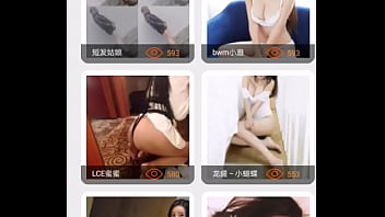 Gadis Cantik Tionghoa Live Streaming Dengan Gaya Yang Menggoda