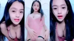 Gadis Remaja Cantik Dan Nakal Tampil Live Dengan Aksi Menggoda