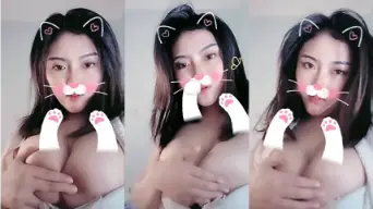 Mahasiswi Sange Remas Payudara Besarnya Dengan Brutal