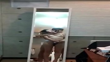 Gadis Asia Panas Terungkap Dalam Keadaan Menggairahkan