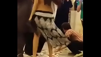 Pesta Cewek: Tarian Erotis Privat Desi Mms Mujra