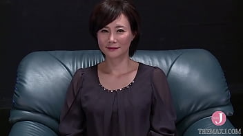 Tak Kuasa Menahan Rintihan Manis Saat Dihantam Dari Belakang Oleh Luna Akasaka
