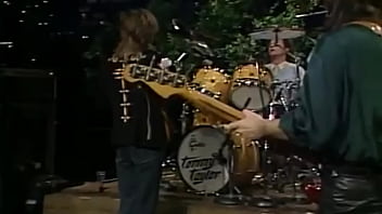 Eric Johnson Menggoyang Austin Dengan Gitar Panas Di Malam 1988