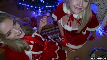 Dua Ibu Natal Blonde Cantik Dihardik Anal Di Bawah Pohon Dan Dp Di Atas Piano