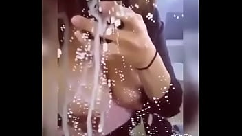Susu Montok Tante Desi Menggoda