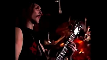 Kumbang Berduri: Malam Panas Scorpions 1977 Yang Tak Terlupakan