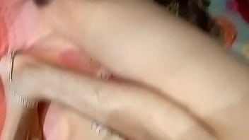 Sakshi Bhabhi Yang Seksi Diam-diam Kusaksikan Memasukkan Mentimun Ke Dalam Vaginanya