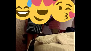 Istri Desi Menggoda Tukang Kabel Dengan Godaan Nakal