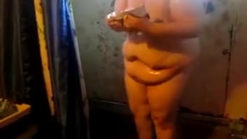 Anak Dan Putri Tiri Mengocok Dan Menghisap Hingga Muncrat Di Payudara, Mandi Telanjang Dan Bercukur Kaki