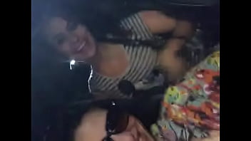 Gadis India-pakistan Lesbian, Suara Asli Dalam Bahasa Hindi
