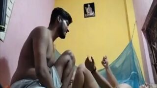 Cowok Ngentot Adik Tiri Montoknya Dalam Adegan Panas Chuda Chudi