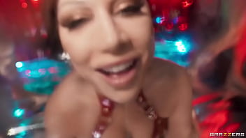 Ratu Tiga Arah Squirting Queenie Sateen / Brazzers / Masukkan Kode Xvpromo Di Situs Resmi Untuk Diskon Menggoda