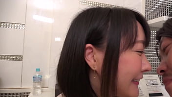 Payudara Besar Milf Jepang Cantik Yang Menggoda