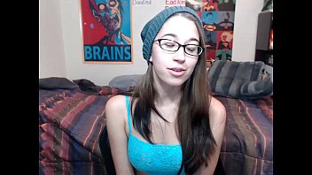 Alexxxcoal Menggoda Dan Bercinta Di Webcam Live