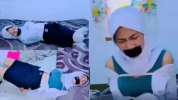Gadis Sma Berhijab Tersekap Dalam Kenikmatan Terlarang