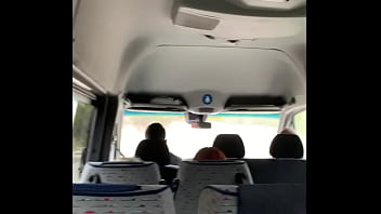Hampir Ketahuan Ngentot Kontol Suami Di Bus… Tapi Tetap Muncrat
