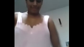 Bibi Mallu India Telanjang Dada & Pamer Payudara Montok