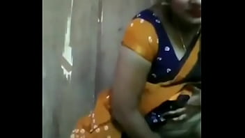 Desi Bhabhi Yang Menggoda Dan Penuh Nafsu