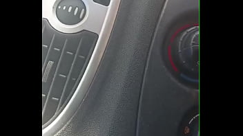 Saat Jalan-jalan Dengan Ibu Mertua, Kami Malah Berakhir Bercinta Panas Di Dalam Mobil.