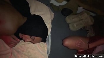 Arab Di Luar Dan Muslim Memukuli Pantat Rumah Pelacuran Afganistan Ada!