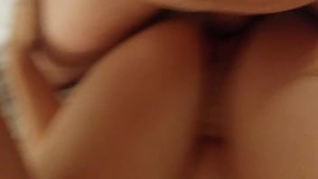 Gadis Asia Menggoda Dengan Kontol Besar
