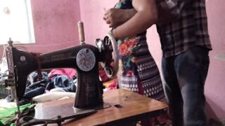 Truk Kotor Mengganyang Bhabhi Montok Di Dalam Bengkel