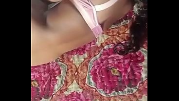 Suami Nakal Selingkuhin Bhabhi Desi Yang Lagi Tidur Pulas