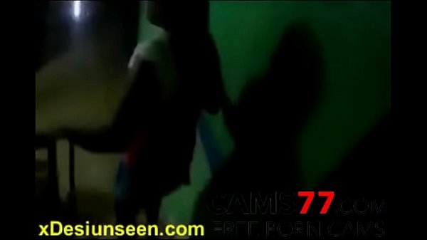 Desi Randi Digoyang Pelanggan Bule Sampai Meraung-raung