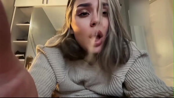 Rekaman Mesra Gadis Rusia Cantik Yang Mengisap Mantan Pacarnya – Pov Doggystyle Yang Menggoda